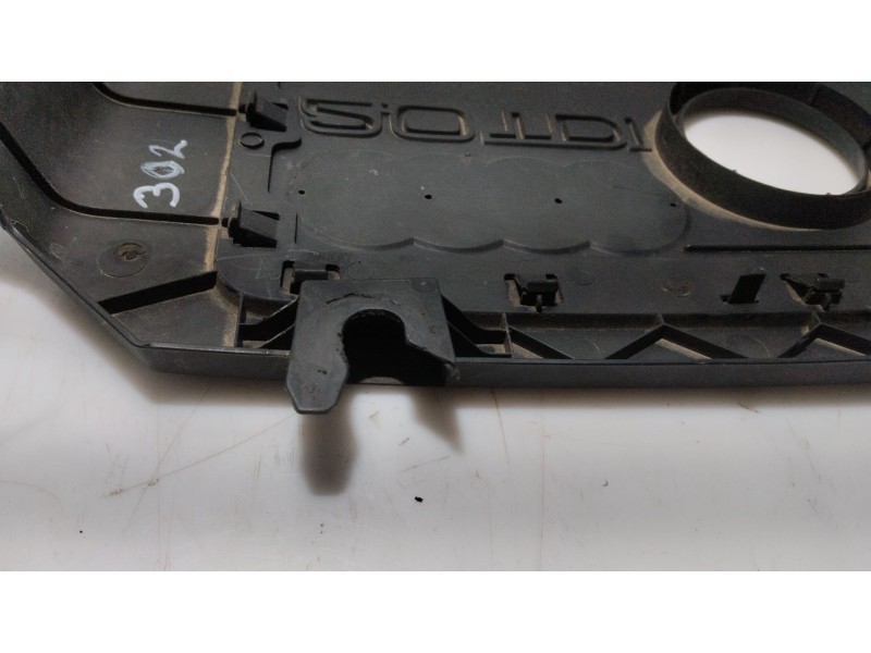 Recambio de tapa motor para audi a3 (8p) 2.0 tdi ambition referencia OEM IAM AU03G103925  