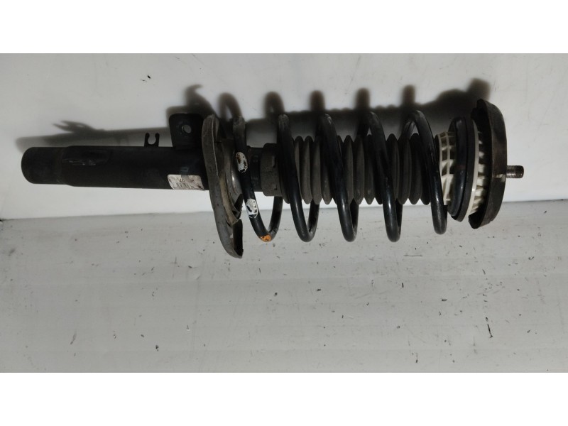 Recambio de amortiguador delantero izquierdo para peugeot 206 berlina referencia OEM IAM 0  