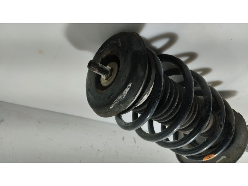 Recambio de amortiguador delantero izquierdo para peugeot 206 berlina referencia OEM IAM 0  