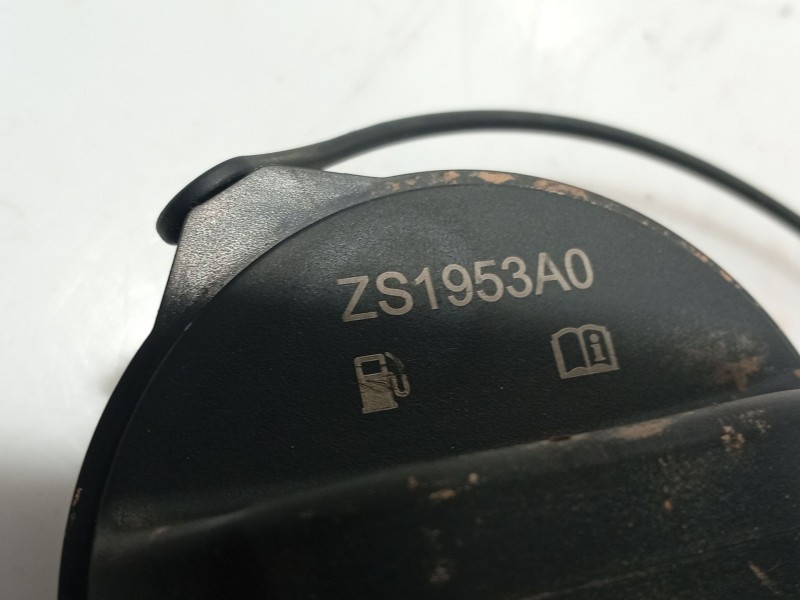 Recambio de tapon combustible para mg zs suv (azs1) 1.5 vti referencia OEM IAM 10019026  