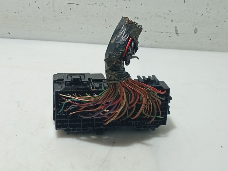 Recambio de caja reles / fusibles para mg zs suv (azs1) 1.5 vti referencia OEM IAM   
