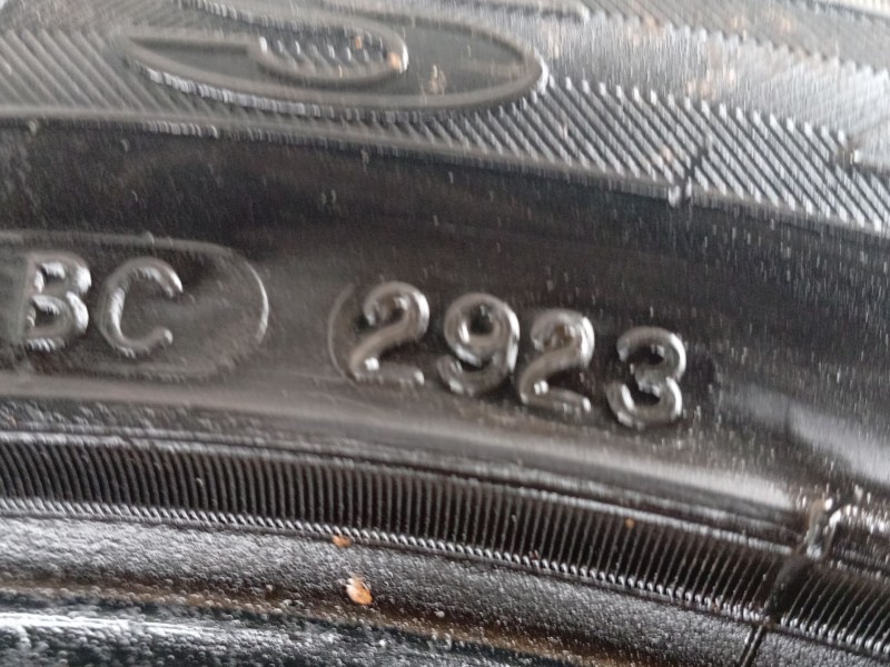 Recambio de neumatico para mg zs suv (azs1) 1.5 vti referencia OEM IAM   