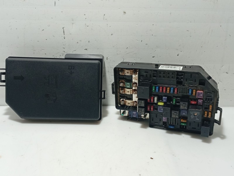Recambio de caja reles / fusibles para mg zs suv (azs1) 1.5 vti referencia OEM IAM   