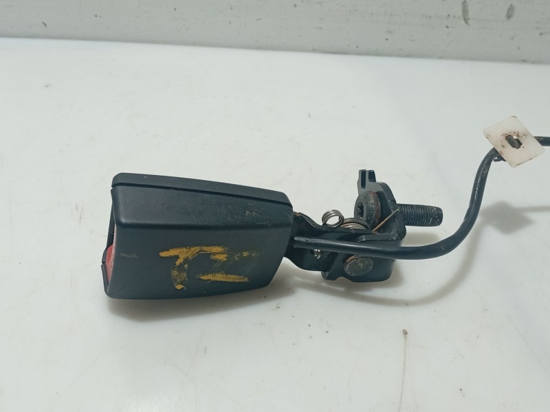 Recambio de anclaje cinturon trasero izquierdo para mg zs suv (azs1) 1.5 vti referencia OEM IAM   