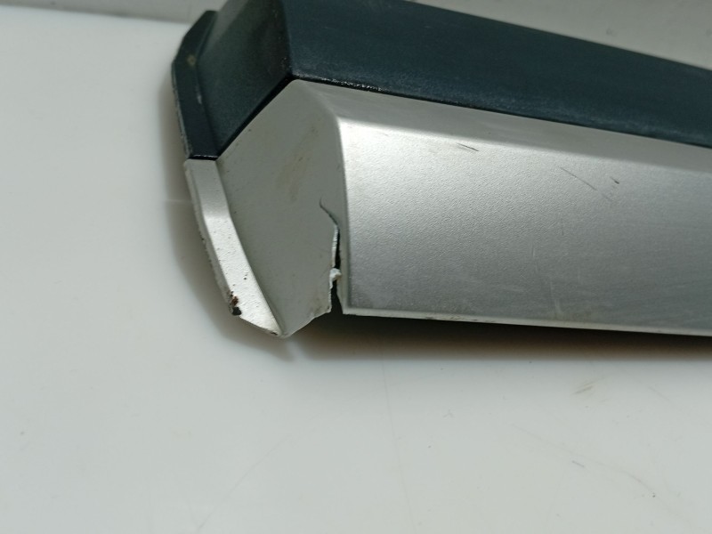 Recambio de moldura puerta trasera derecha para mg zs suv (azs1) 1.5 vti referencia OEM IAM   