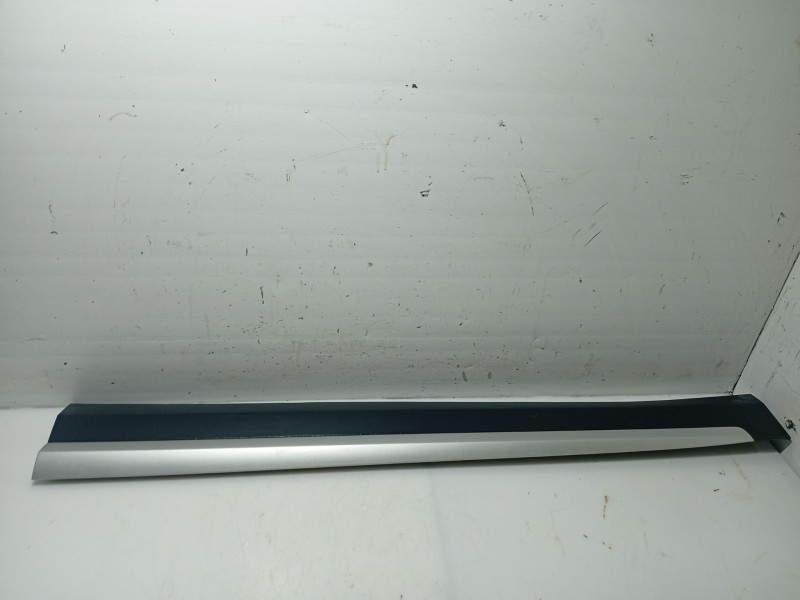 Recambio de moldura puerta delantera izquierda para mg zs suv (azs1) 1.5 vti referencia OEM IAM   