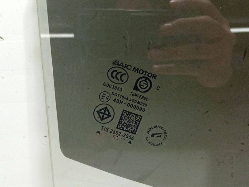 Recambio de luna trasera derecha para mg zs suv (azs1) 1.5 vti referencia OEM IAM 10233934  