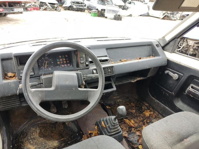 renault super 5 (b/c40_) del año 1988