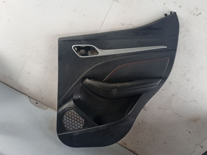 Recambio de guarnecido puerta trasera derecha para mg zs suv (azs1) 1.5 vti referencia OEM IAM   