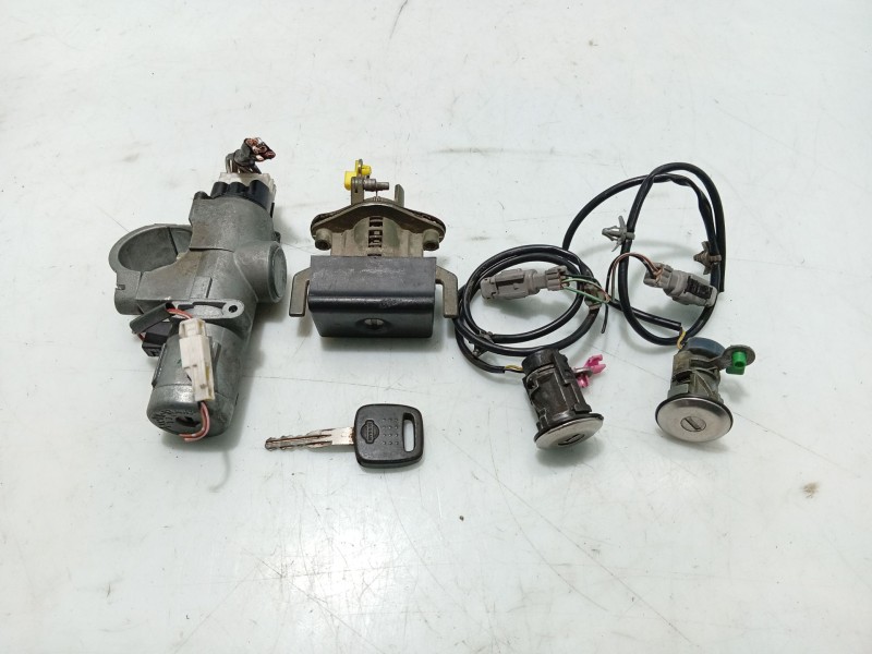 Recambio de juego bombines para nissan primera (p11) 2.0 16v referencia OEM IAM 487012F025 806012F025 / 806002F025 846602F025