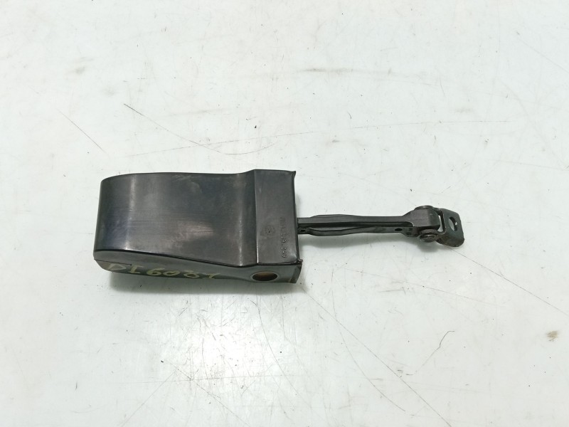 Recambio de retenedor puerta para skoda superb ii (3t4) 2.0 tdi referencia OEM IAM   
