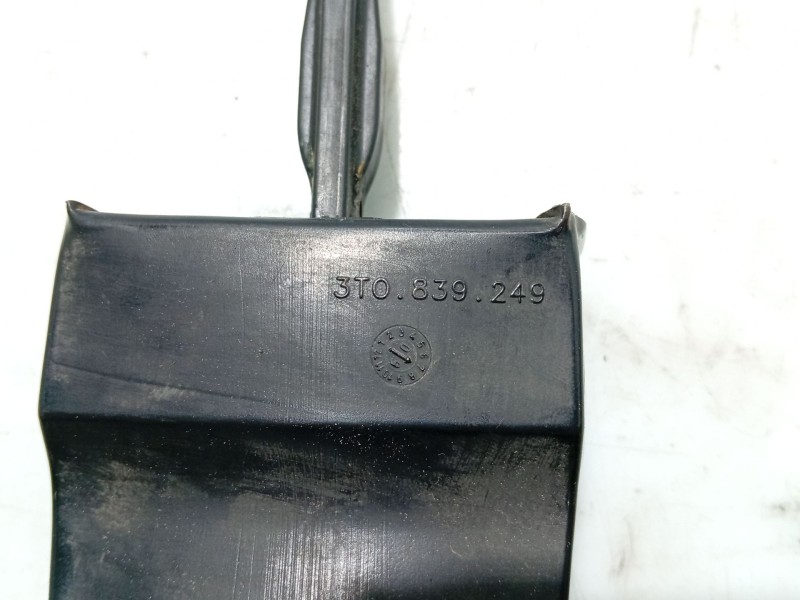 Recambio de retenedor puerta para skoda superb ii (3t4) 2.0 tdi referencia OEM IAM   