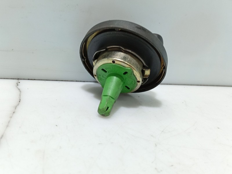 Recambio de tapon combustible para bmw 3 (e46) 320 d referencia OEM IAM 16117222330  