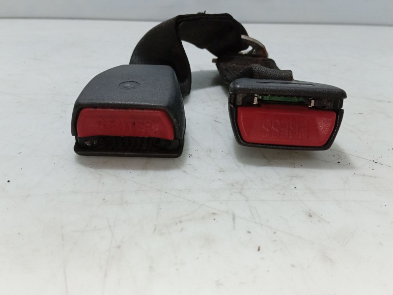 Recambio de anclaje cinturon trasero izquierdo para bmw 3 (e46) 320 d referencia OEM IAM   