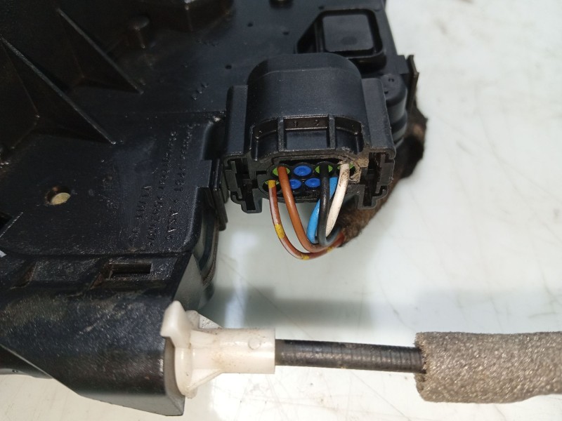 Recambio de cerradura puerta delantera derecha para bmw 3 (e46) 320 d referencia OEM IAM 51217011308  