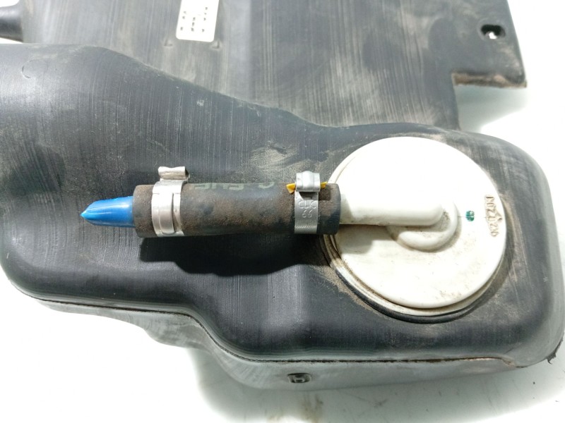 Recambio de deposito combustible para bmw 3 (e46) 320 d referencia OEM IAM 16136752640 1182156 6752640