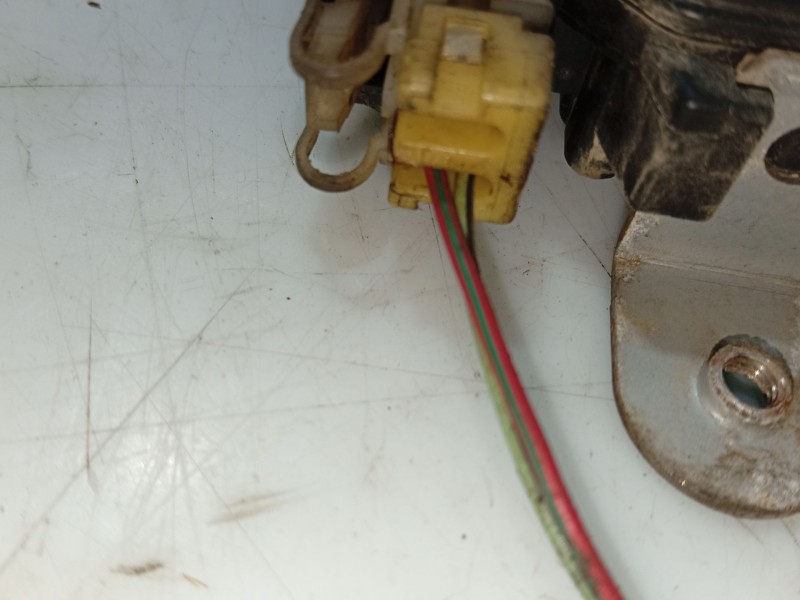 Recambio de cerradura puerta delantera derecha para subaru forester s10 (sf) 2.0 cat referencia OEM IAM   