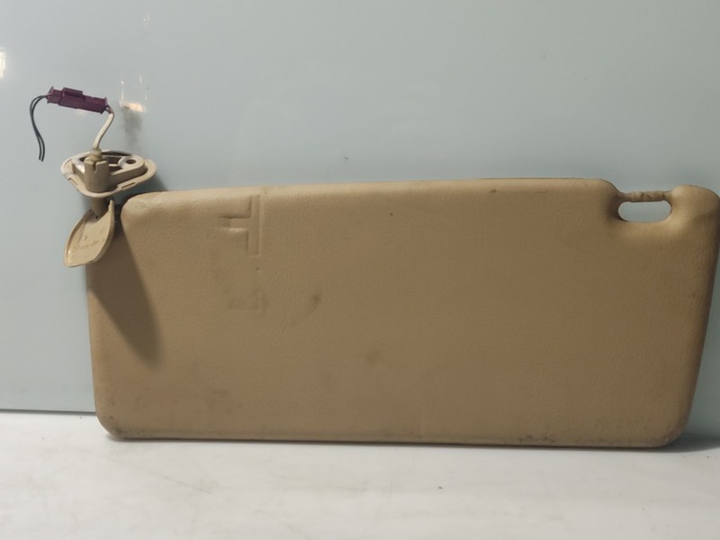 Recambio de parasol izquierdo para bmw 5 (e39) 520 i referencia OEM IAM 51168237625  