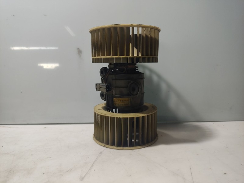 Recambio de ventilador calefaccion para bmw 5 (e39) 520 i referencia OEM IAM 641183855589  
