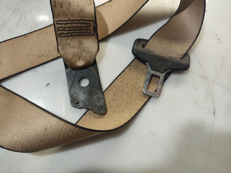 Recambio de cinturon seguridad trasero central para bmw 5 (e39) 520 i referencia OEM IAM   