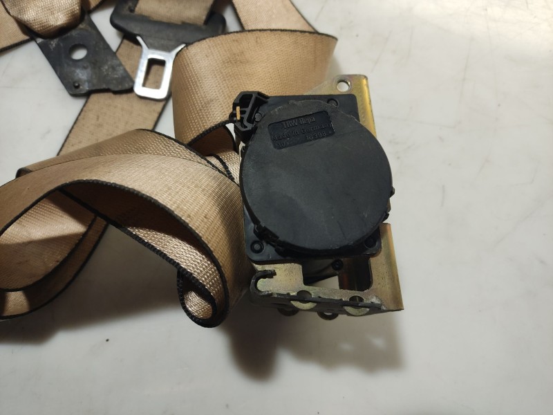 Recambio de cinturon seguridad trasero central para bmw 5 (e39) 520 i referencia OEM IAM   