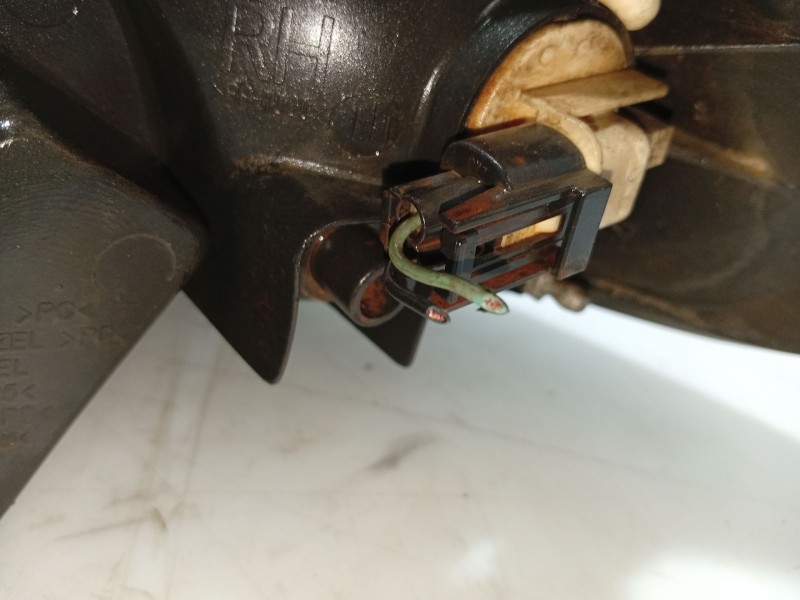 Recambio de faro derecho para daewoo lacetti hatchback (klan) 1.4 referencia OEM IAM 96458810  