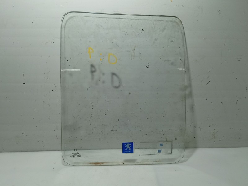 Recambio de luna trasera derecha para citroën c15 station wagon 1.8 d referencia OEM IAM   