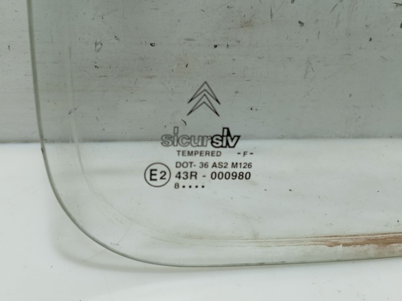 Recambio de luna trasera derecha para citroën c15 station wagon 1.8 d referencia OEM IAM   