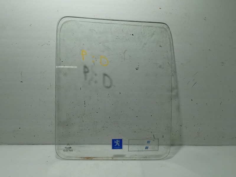 Recambio de luna trasera derecha para citroën c15 station wagon 1.8 d referencia OEM IAM   