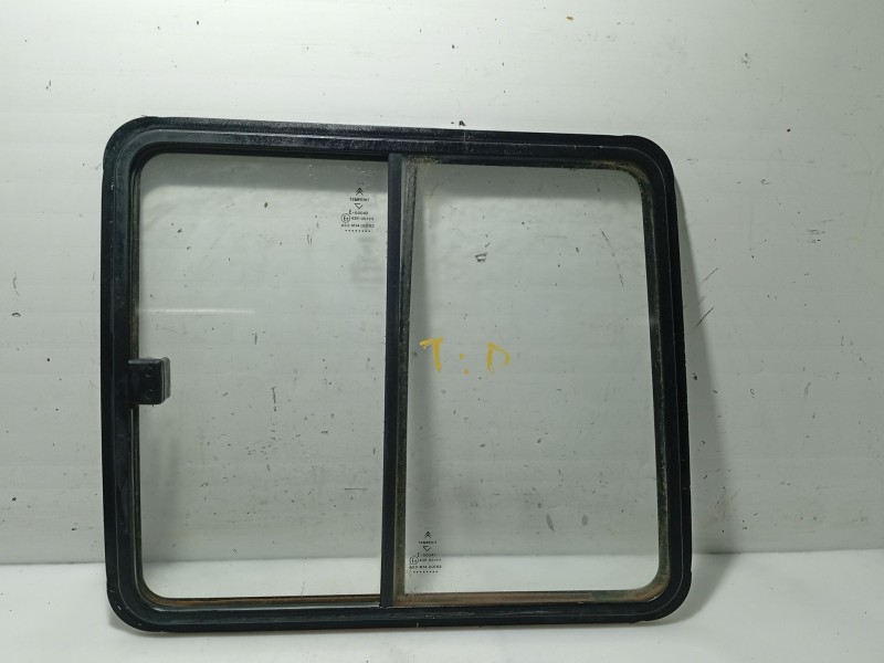 Recambio de luna trasera derecha para citroën c15 station wagon 1.8 d referencia OEM IAM   