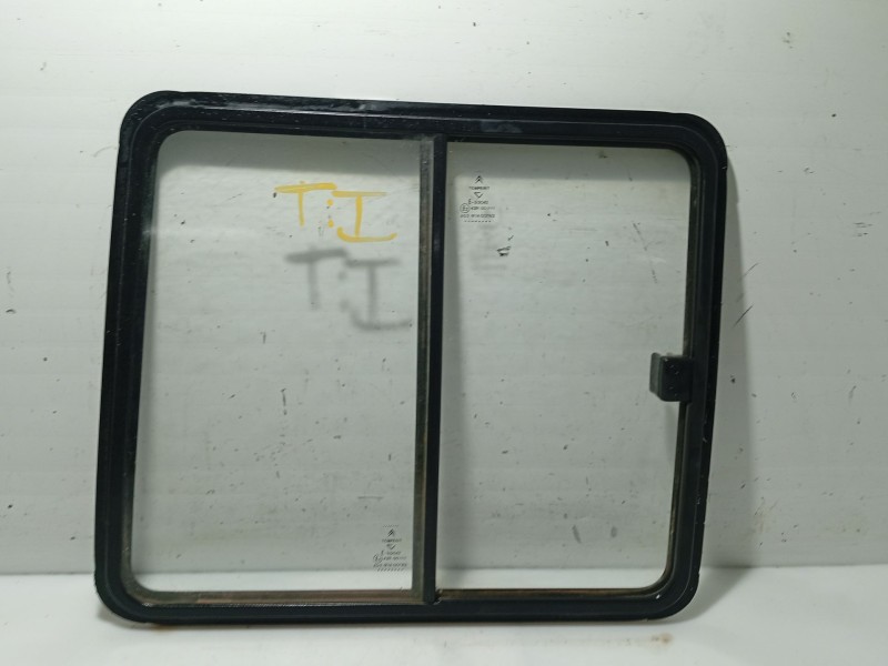 Recambio de luna trasera izquierda para citroën c15 station wagon 1.8 d referencia OEM IAM   