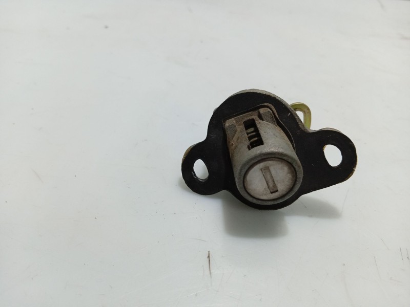 Recambio de juego bombines para daewoo lacetti hatchback (klan) 1.4 referencia OEM IAM   