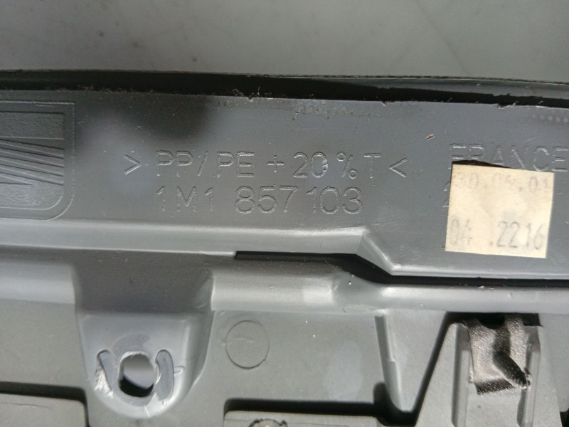 Recambio de guantera para seat leon (1m1) 1.6 16 v referencia OEM IAM 1M1857095K6QU  