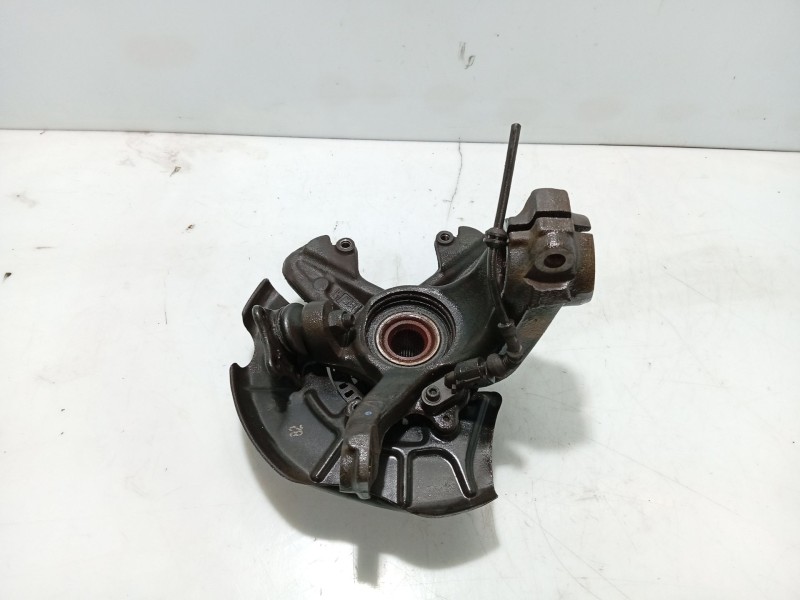 Recambio de mangueta delantera derecha para seat leon (1m1) 1.6 16 v referencia OEM IAM 1J0407256N  