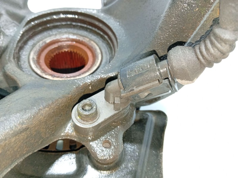 Recambio de mangueta delantera derecha para seat leon (1m1) 1.6 16 v referencia OEM IAM 1J0407256N  