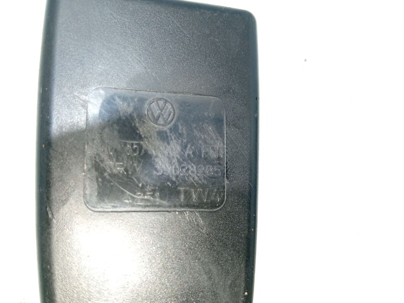 Recambio de anclaje cinturon trasero derecho para seat leon (1m1) 1.6 16 v referencia OEM IAM   