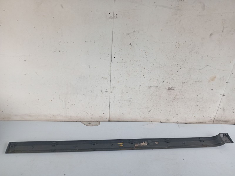 Recambio de moldura para citroën c15 station wagon 1.8 d referencia OEM IAM 9612999677  