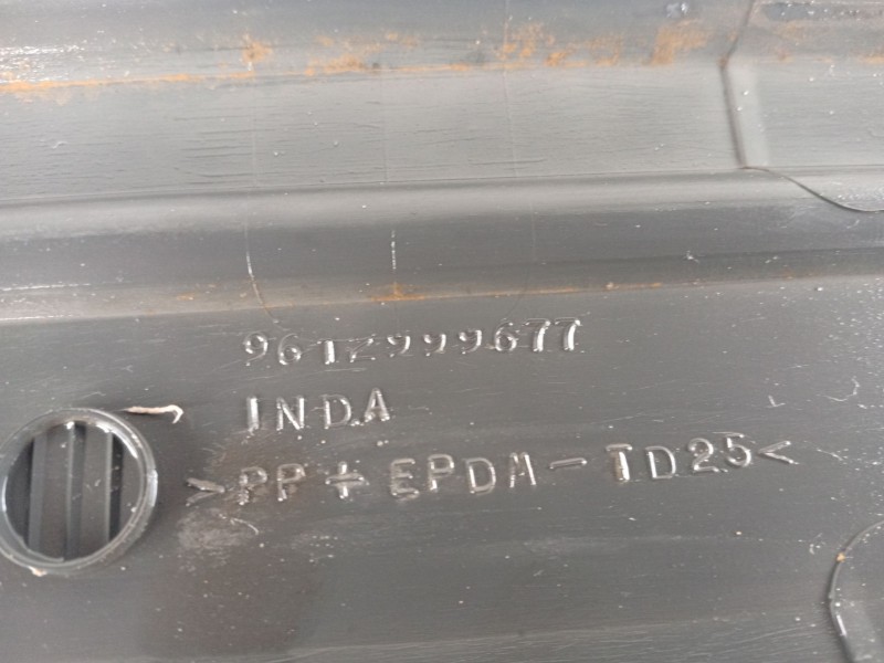 Recambio de moldura para citroën c15 station wagon 1.8 d referencia OEM IAM 9612999677  