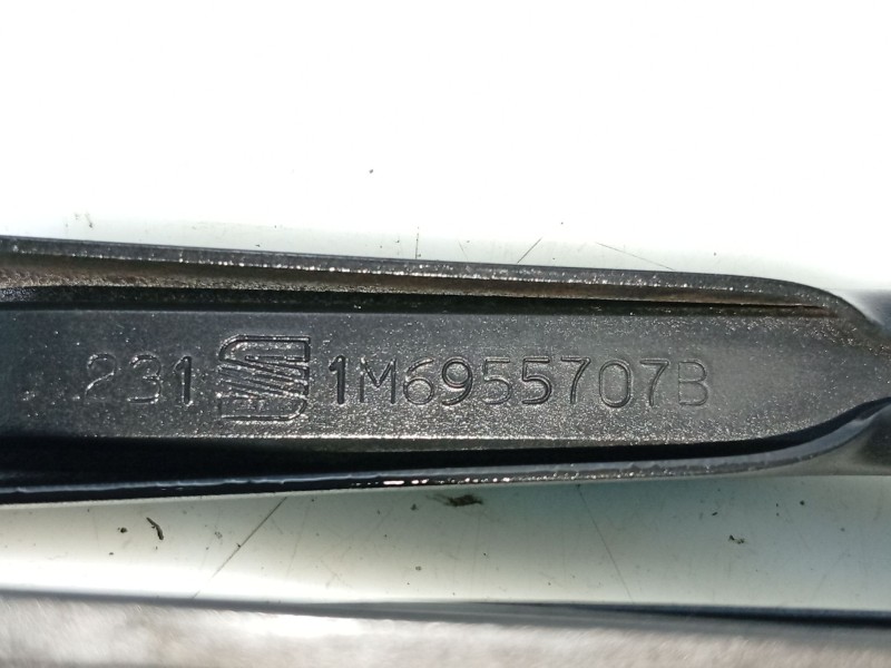 Recambio de brazo limpia trasero para seat leon (1m1) 1.6 16 v referencia OEM IAM 1M6955707B  