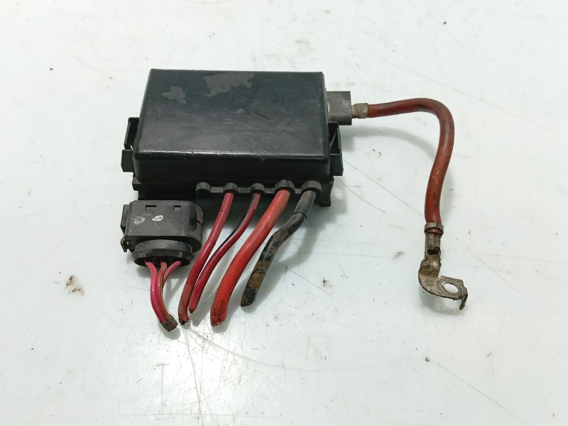 Recambio de caja reles / fusibles para seat leon (1m1) 1.6 16 v referencia OEM IAM   