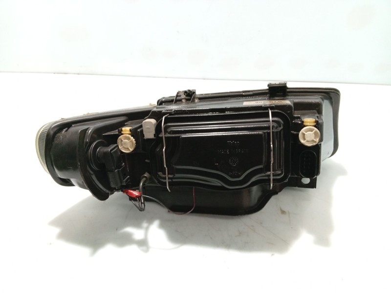 Recambio de faro izquierdo para seat leon (1m1) 1.6 16 v referencia OEM IAM 1M1941015  