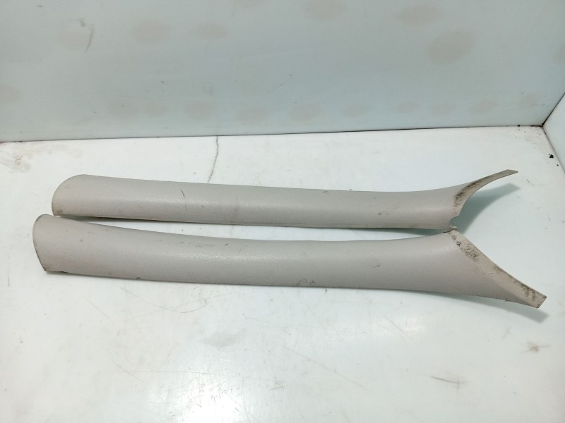 Recambio de moldura para seat leon (1m1) 1.6 16 v referencia OEM IAM   