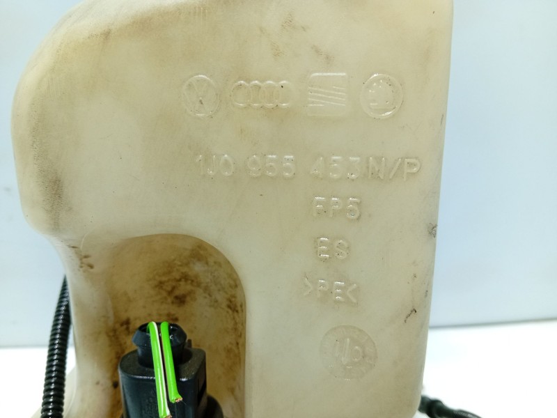 Recambio de deposito limpia para seat leon (1m1) 1.6 16 v referencia OEM IAM 8L0955453C  