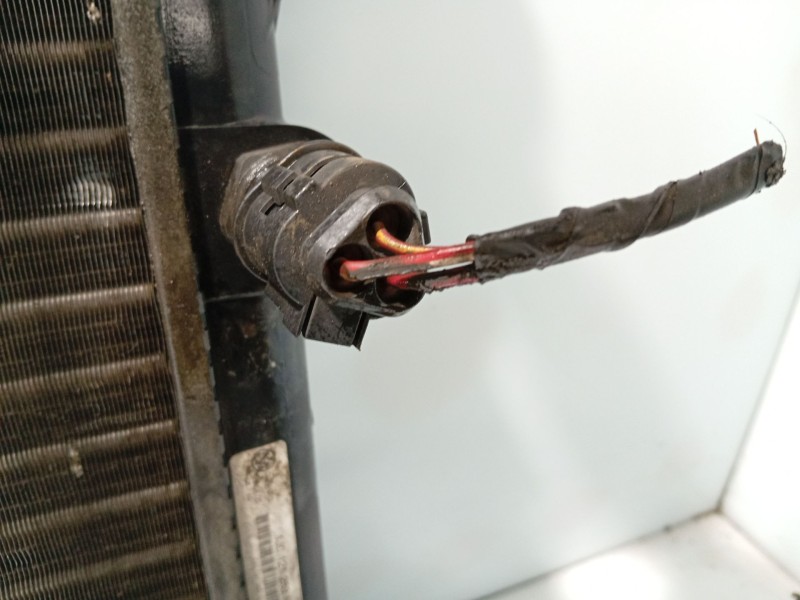 Recambio de radiador agua para seat leon (1m1) 1.6 16 v referencia OEM IAM 1J0121253AD  