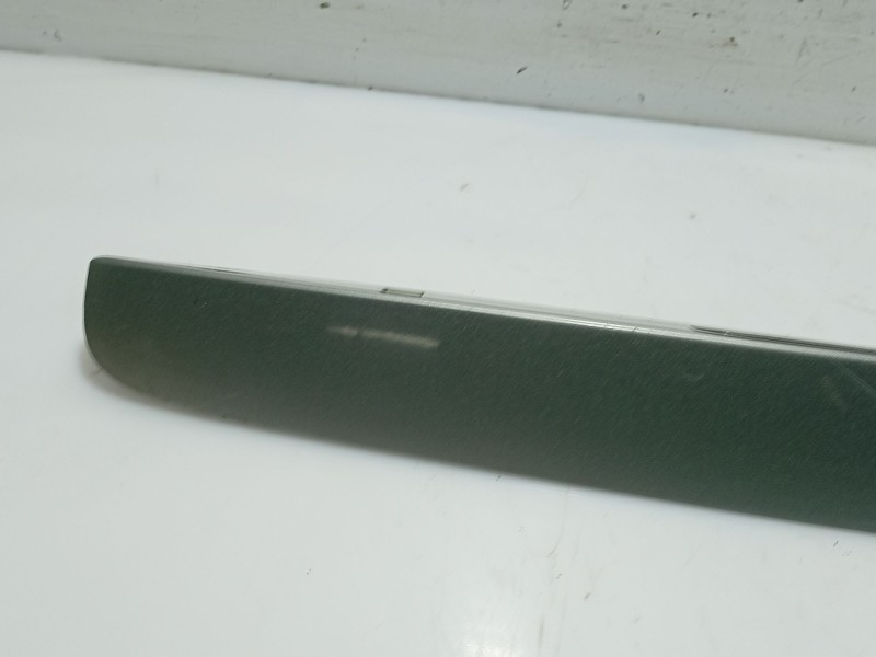 Recambio de moldura para volvo s40 berlina referencia OEM IAM   