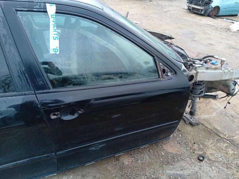Recambio de puerta delantera derecha para seat leon (1m1) 1.6 16 v referencia OEM IAM 1M0831056N  