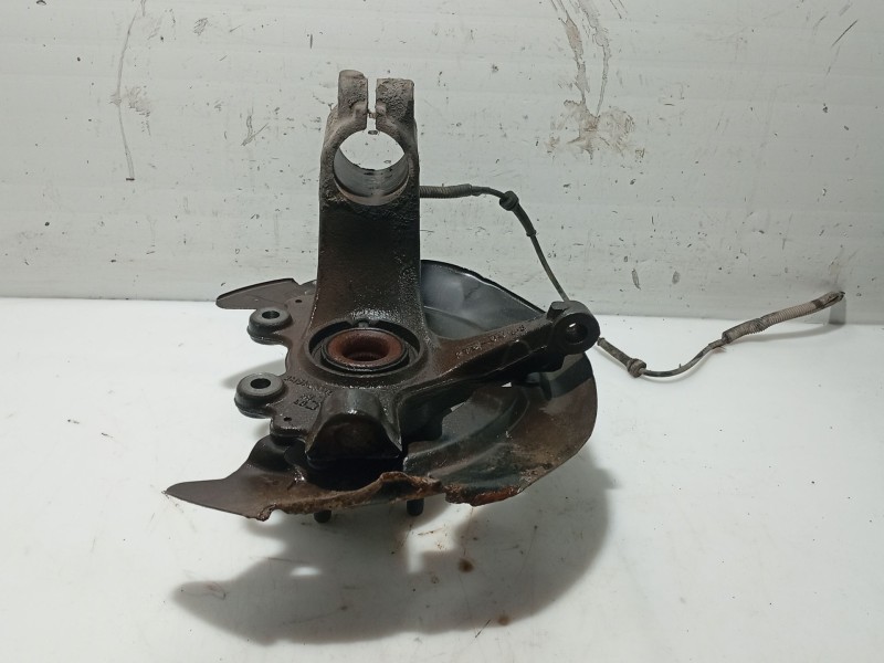 Recambio de mangueta delantera derecha para volvo s40 berlina referencia OEM IAM 31212948  