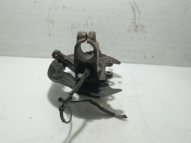 Recambio de mangueta delantera derecha para volvo s40 berlina referencia OEM IAM 31212948  