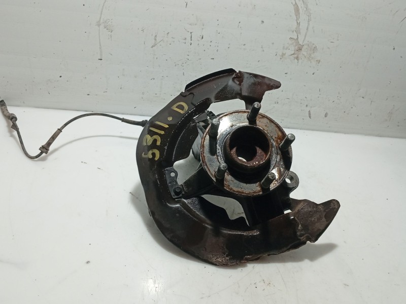 Recambio de mangueta delantera derecha para volvo s40 berlina referencia OEM IAM 31212948  