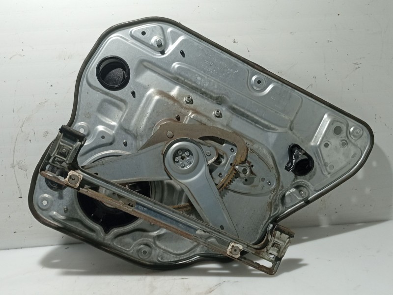 Recambio de elevalunas trasero izquierdo para volvo s40 berlina referencia OEM IAM 31253515  